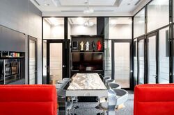 Robinson Square (D1), Office #553880341